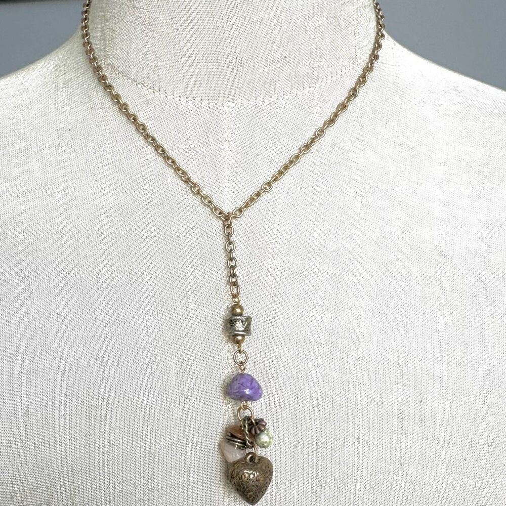 Gold tone beaded heart pendant necklace